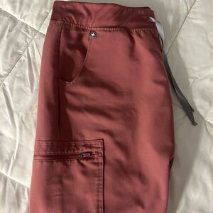 Zamora mauve figs scrub bottoms XL